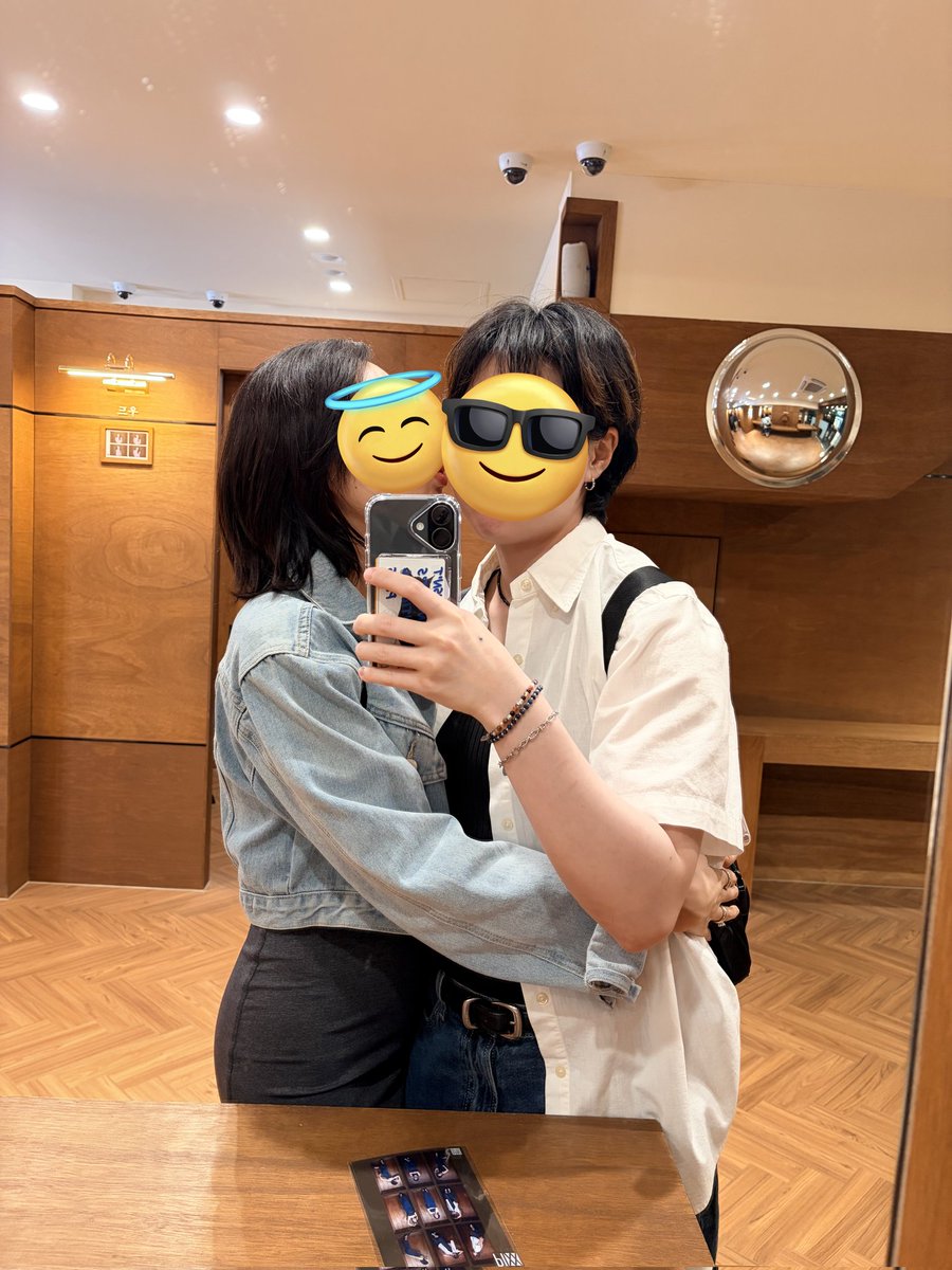 HeMeHoMeH's tweet photo. 와이프가 찍은 사진들☺️ㅋㅋㅋ https://t.co/kAbLfQccJD