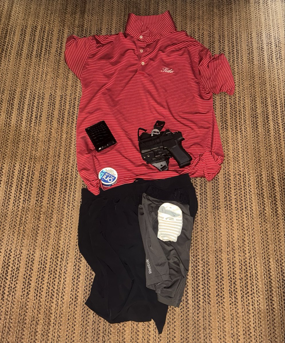 randyjohnsoniii's tweet photo. Bring back burner fits of the day https://t.co/AMAAK2KjJ5