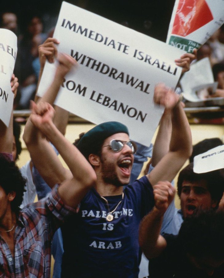 Mbakaza4L's tweet photo. A photo from 1982. Could have been taken today. https://t.co/YDr5VF2C8U