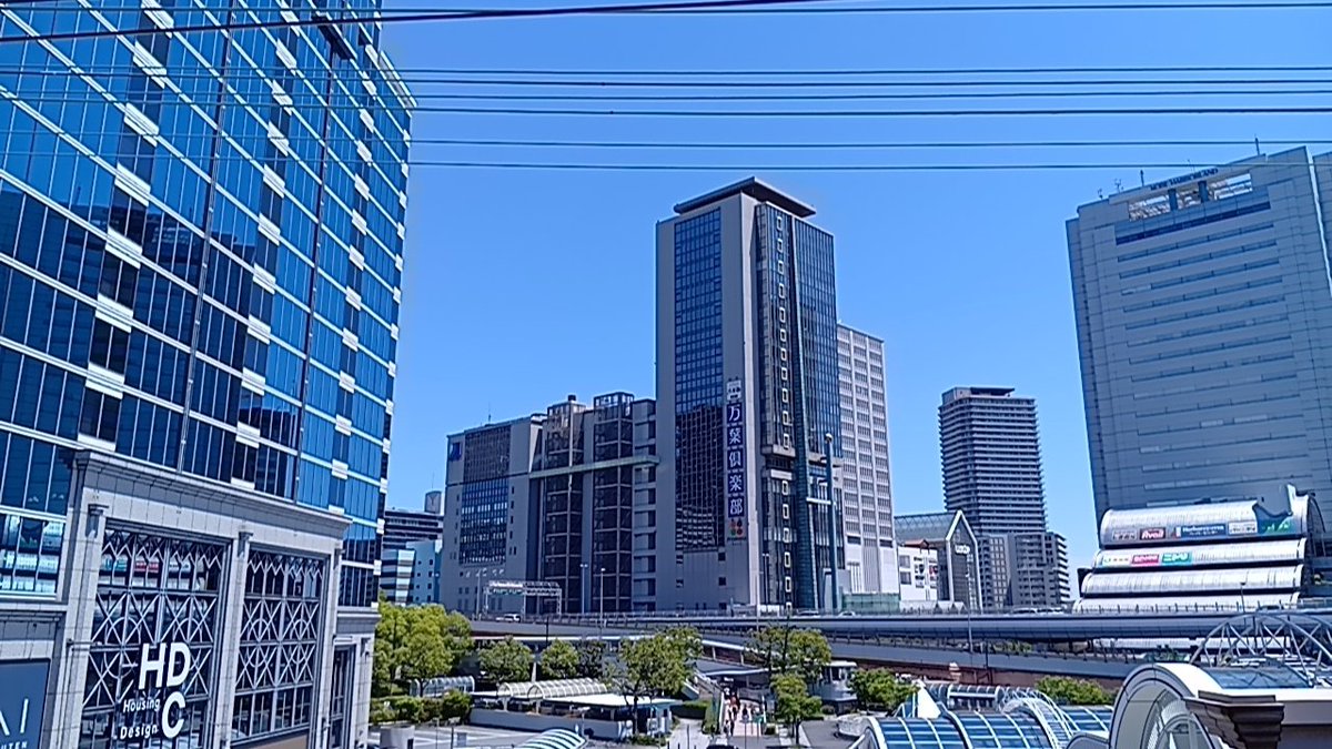 Quantum_Restart's tweet photo. 引用RT失礼します

そうなんです。

ドンドン感染拡大の波は近づいています。
むしろもう目の前まで近づいています。

だからこそ

#後遺症あるぞコロナを無視するな
#感染症から子どもを守れ
#公共交通機関は窓開けとマス��を推奨してください
#電車の窓を開けよう
#バスの窓を開けよう
#PCR検査と治療薬の公費負担を求めます