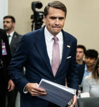 peanuts1009's tweet photo. Raise your hand if you want US Attorney General to investigate Los Angeles for stealing the Election https://t.co/Fmjoc0xmuH