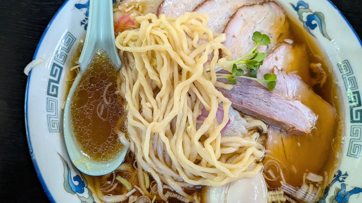MeeranTakuo's tweet photo. 那須塩原市@とらや分店✴️チャーシューメン（大盛）🥩🍜チャーシュー丼🥩🍚13時頃の訪問🚙仕事で疲れた身体に🐴🐴チャーシューで元気チャージ🥩🥩😁💪カブリ、モモ、バラと安定した🐴さ👌麺、スープも🐴🐴🎵お心遣いありがとうございます🙇今日も、ごちそうさまでした😌🖐️ https://t.co/IlAYsCoLua