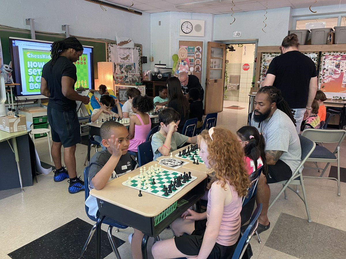5thAveSchool's tweet photo. @5thaveschool 2nd graders participated in a Chess Tournament with Bay Shore/Brightwaters Library, Ms. Moyse and Mr. Hudson! It was wonderful to see their focus, sportsmanship, and growing chess skills on display. @BayShoreSchools https://t.co/ECjllVW1lc