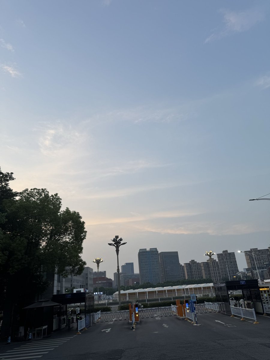 sheeop9's tweet photo. https://t.co/qlPiq5X04j