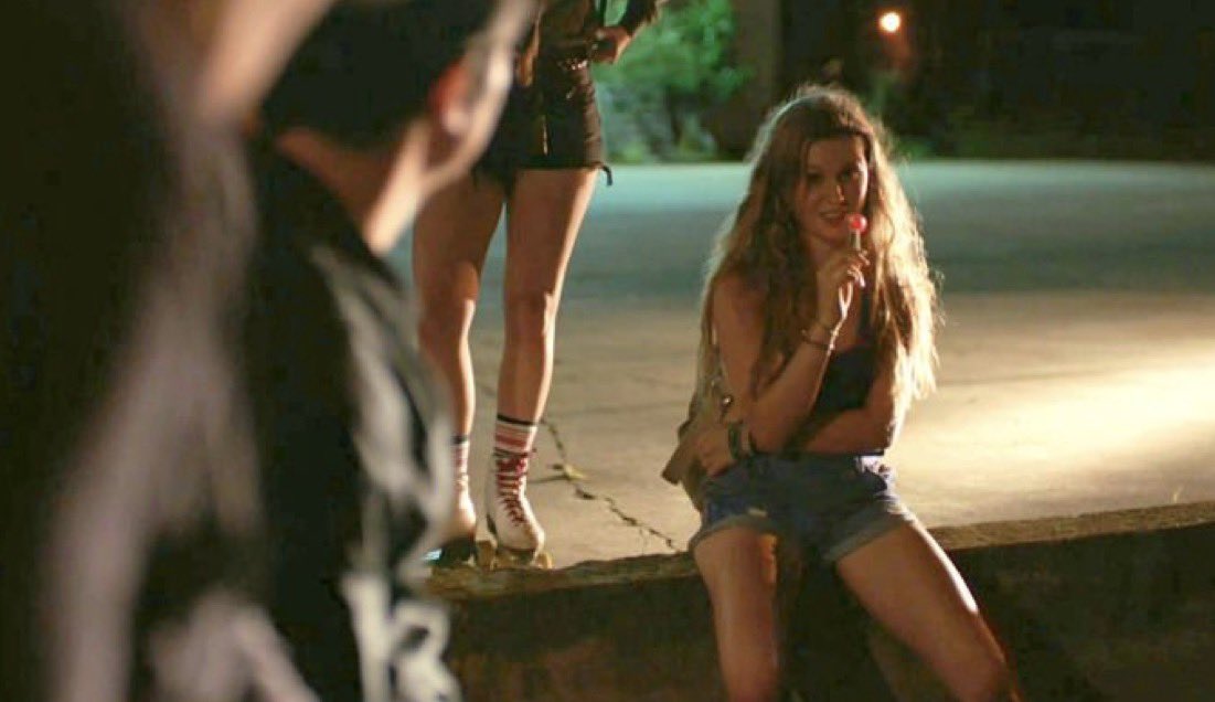 ccraisy's tweet photo. i cant believe i forgot to send this but katie wilmot as amma crellin!! in another life shes a rollerskating tooth fairy https://t.co/9nmKkjOl3c