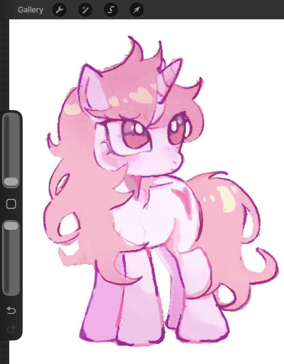 what2wha's tweet photo. I drew a pony https://t.co/2U5m1qH0J5