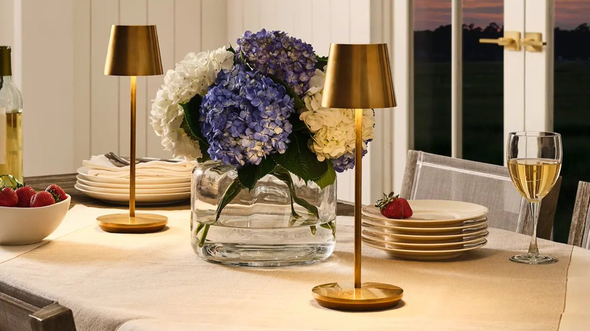 shop_lxuri's tweet photo. The best table lamps do more than provide light—they define a space.

Discover the latest luxury lighting trends, from sculptural statement pieces to cordless designs and modern classics. https://t.co/kYbEQ4WQ8n

#InteriorDesign #TableLamps #LuxuryInteriors #HomeDecor #LXURI https://t.co/V3NyCOEbNU