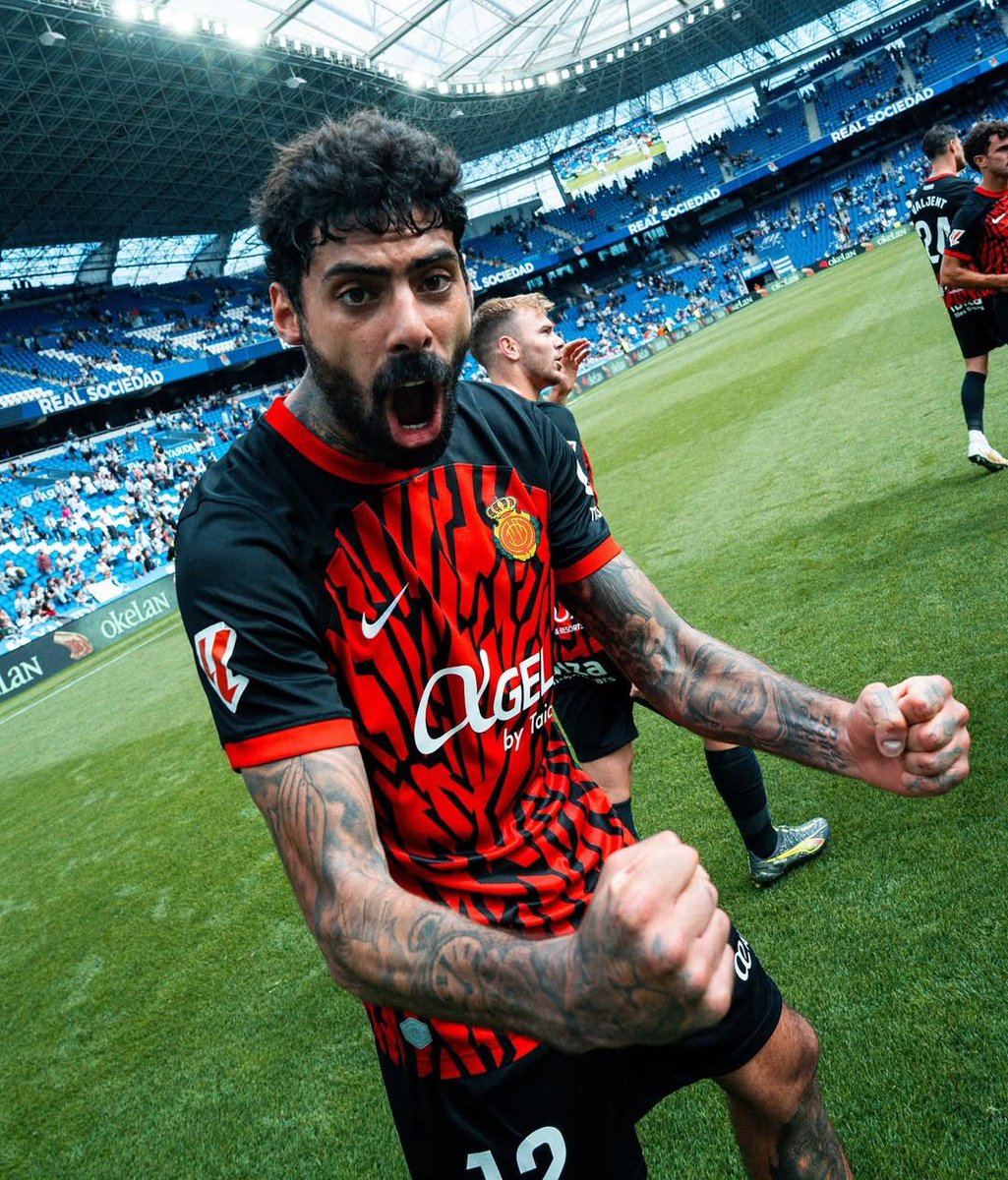 BrancoInsider's tweet photo. 🚨🔴⚪ Benfica está disposto a oferecer 25M€ por Samu Costa 🇵🇹.

O Mallorca vê com bons olhos uma proposta nestes valores.

O Real Betis também acompanha de perto a situação do médio português.

#Benfica https://t.co/q450jmy0r6