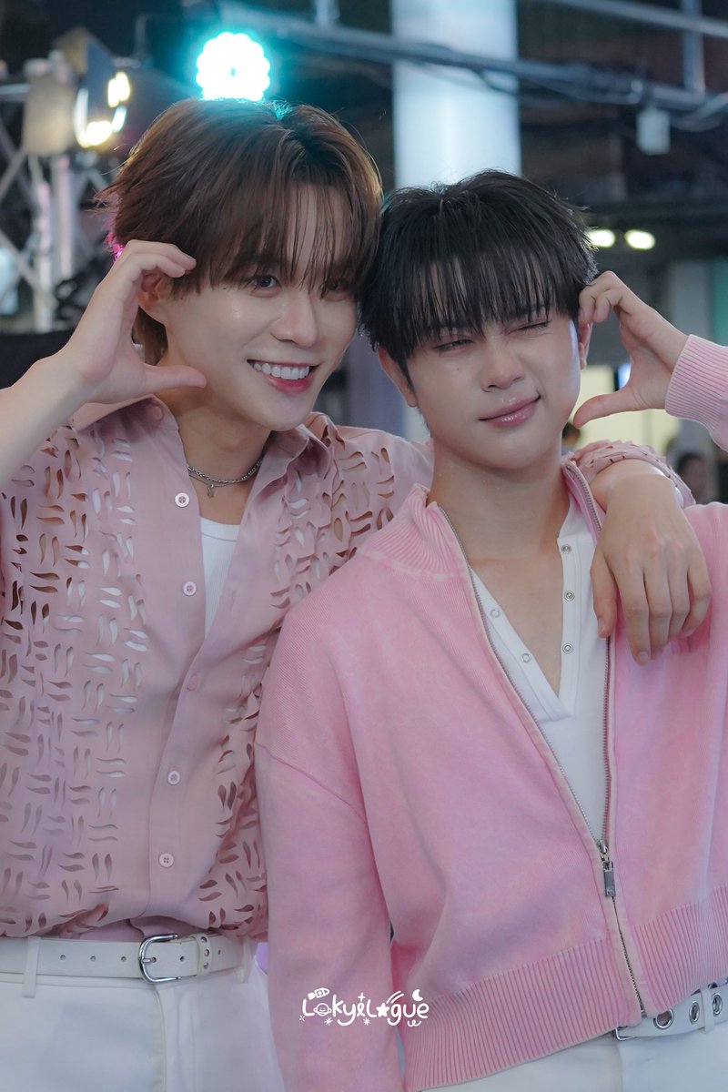 LokyiLogue's tweet photo. Wink Wink😚😉

BVTL AT TIKTOKSHOP BDAY
#TikTokShop66xBeverTonliew
#bbverpj #tonliewmtp https://t.co/7VQkaMqjYr