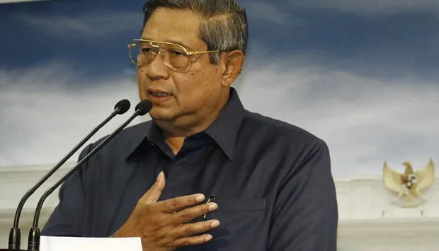 keluhkesahkonoh's tweet photo. Banyak2 terima kasih sama pak SBY. kalo ga ada program bidik misi, taraf hidupku skrg ga akan naik. Dulu makan telor 1 di bagi 4 buat makan sekeluarga. Skrg mau bawa ortu makan di resto atau hotel mana pun bisa tanpa lihat harga dulu di buku menu. 

Makasih pak. Banyak amal jariyahnya. 
Terima kasih sudah mencetak ribuan anak miskin potensial pada masa mu menjadi sarjana. Yaa Allah jadi sedih dan terharu lagi 

cc:threadismafirliani