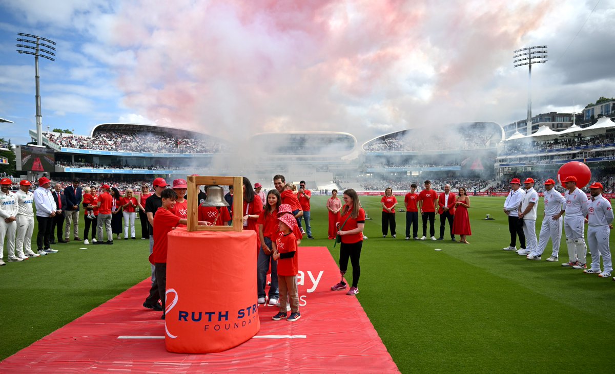 RuthStraussFdn's tweet photo. More memories of an amazing day. Thank you to the cricket community for your ongoing support. Please support our work if you can by texting FIVE or TEN to 70600 to donate £5 or £10. https://t.co/cYSH1YeJRe