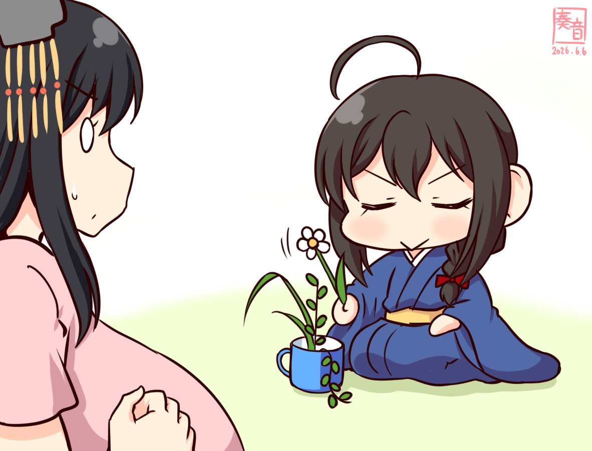lycorisradiata2's tweet photo. 「しぐれ、なにしてるの？」
「いけばなだよ！」
「生け花って…　それうちの庭に生えてる雑草…」
「やましろさん！
　ざっそうという　くさはないんです！」
「あ、はい…　ごめんなさい…？」

#ママ城とちびしぐ https://t.co/b5DvTBhPSP