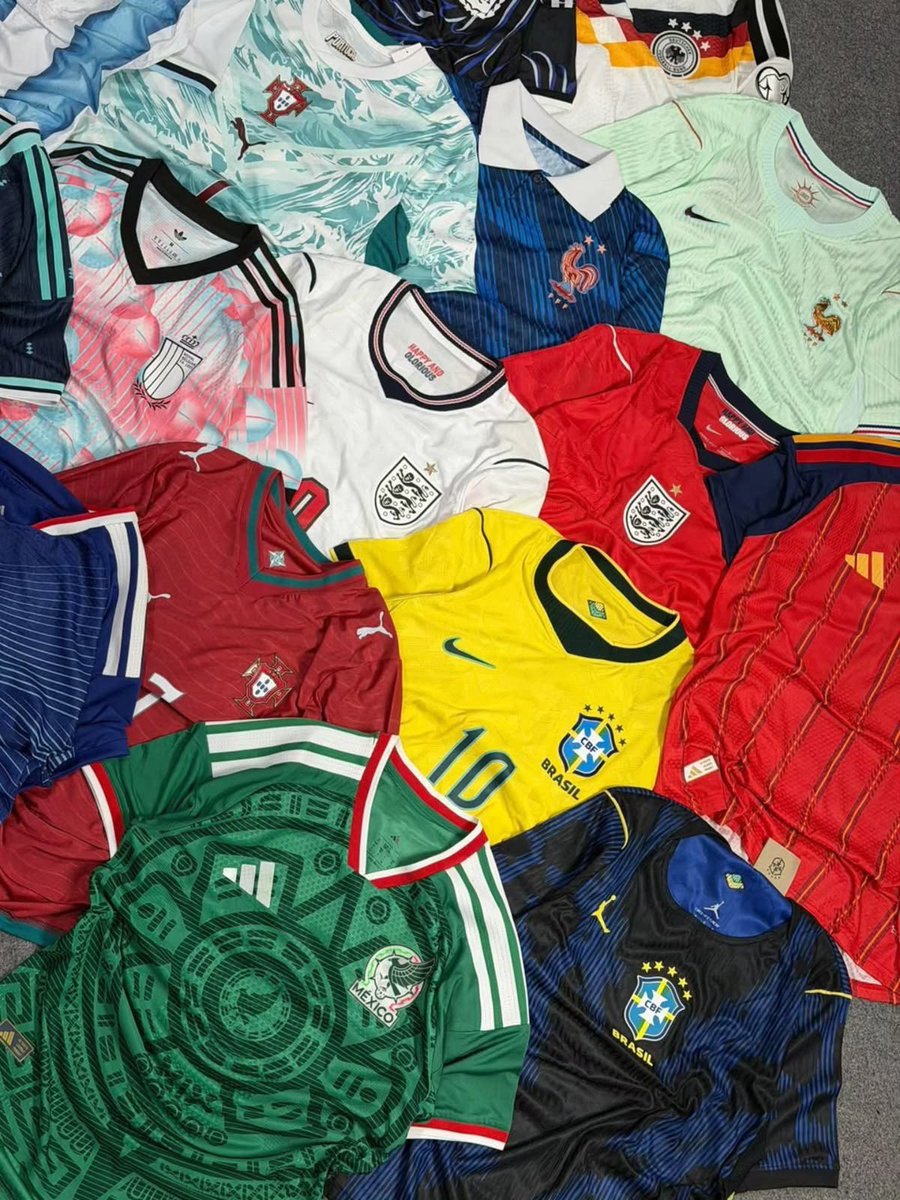 _m10ix's tweet photo. كاس العالم على الابواب وباقي ماشريت طقم منتخبك؟

متجر (@Alkunfj) مضبطينكم بـسحب تاريخي على تيشيرت مجاني لأي منتخب مشارك في كاس العالم من إختيارك أنت!!!!🥶💙

- الشروط سهله:
• تابع حسابي + حساب المتجر " @Alkunfj " 
• ريتويت للتغريدة

السحب من الريتويت وبالتوفيق للجميع🤍 https://t.co/UYZsw3hKtH