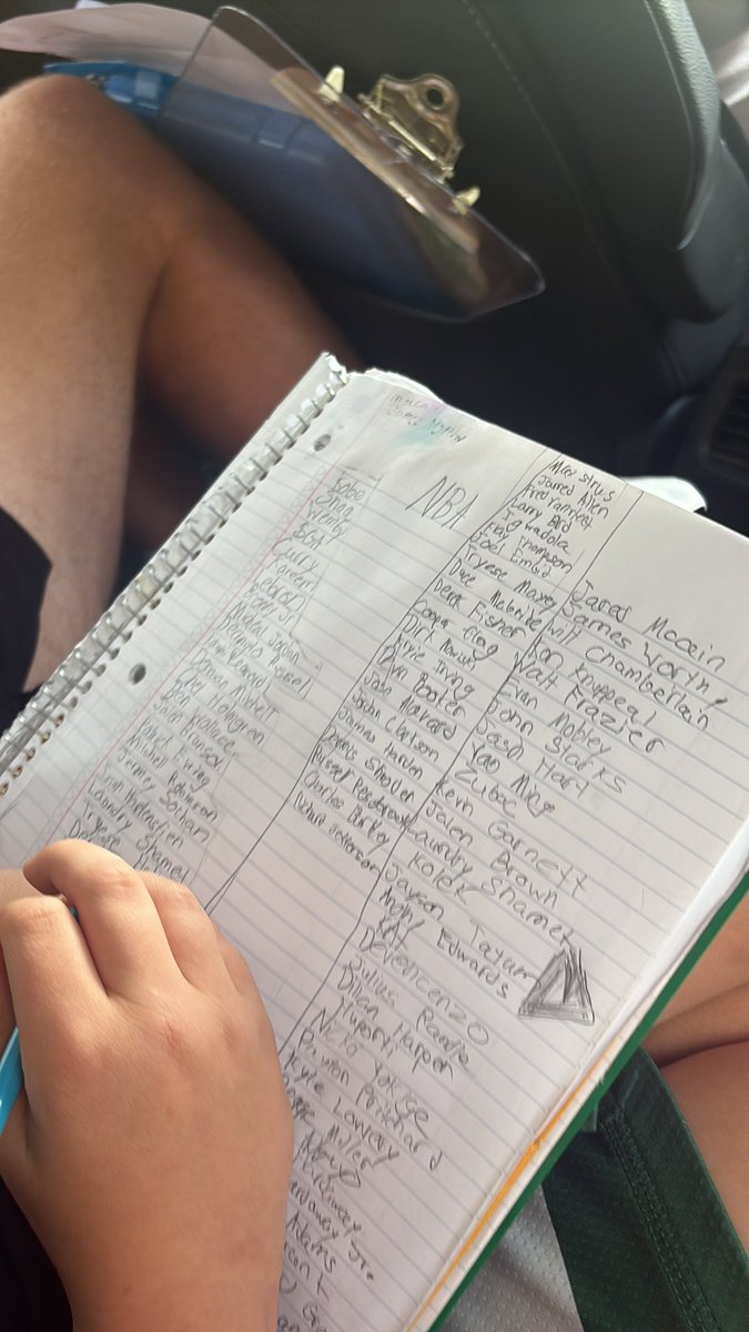 doofferrr's tweet photo. 9 year old pullin names like Ben Wallace https://t.co/MxqbexROiJ