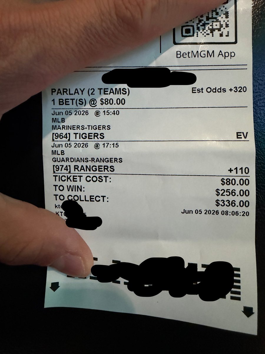 betpropicks's tweet photo. Hit this beauty last night in Vegas 
2 team parlay (+320)
Tigers✅
Rangers✅
$80▶️ $256

Today we’re going 
Tigers ML
Bluejays ML
Separate and small parlay ✅
#gamblingtwitter #freepick https://t.co/EoYwqS73sK