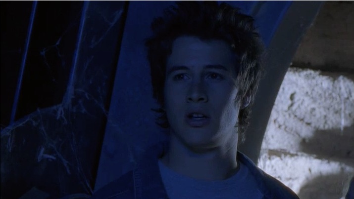 memoryecho1's tweet photo. #Roswell #OGRoswell #QuarantineMarathon #120MaxToTheMax #MichaelGuerin #TessHarding
— Michael's stunned expression tells the entire story. Max cares about his family, but Michael always wanted to know the truth… Which makes him an easy target in Tess' hands. https://t.co/xkxSorJmtc