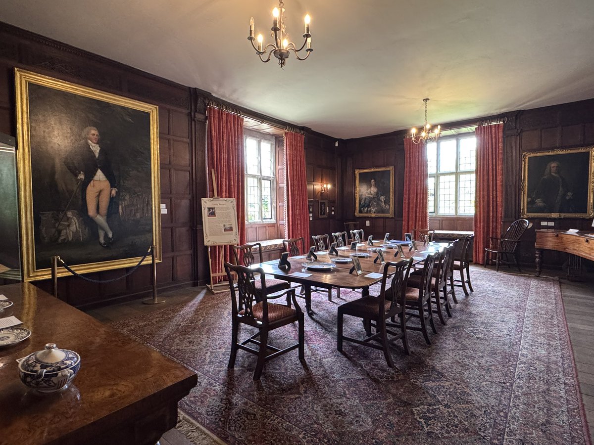 HodgesTracy's tweet photo. Lovely visit to Chawton House, to see the reading nook where Jane Austen sent and thrilled to be shown the library by one of the Kent family who was volunteering #OneForMe ๐ https://t.co/4gvcOZ3Zpi