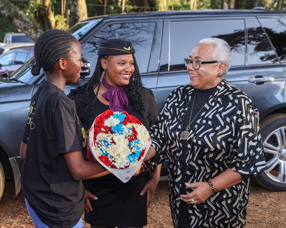 4thPresidentKE's tweet photo. Former First Lady Margaret Kenyatta arrives at Migaa Golf Club, for the closing ceremony of the Ghetto Classics Charity Golf Tournament, held to raise funds in support of music education and youth development through the Art of Music Foundation. 

Founded in Korogocho slums, Ghetto Classics uses music education and performance opportunities to empower young people and transform communities through the arts.