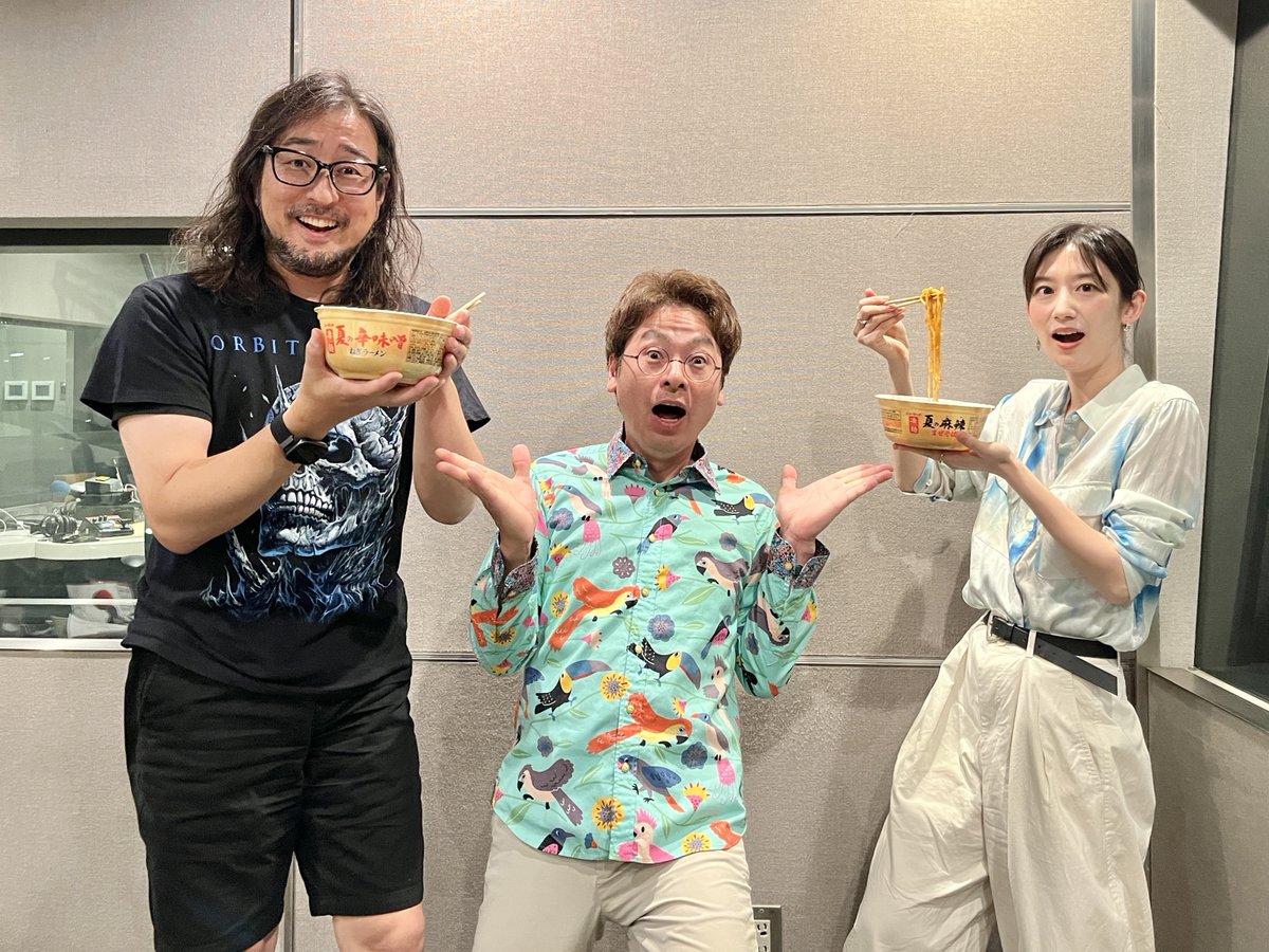 CultureVia's tweet photo. 7時台のゲストは…
食文化研究家　インスタント麺ハンター
#大和イチロウ さんでした🍜 
@yamato160

今おすすめのインスタント麺は❓
新たな可能性⁉️アレンジ方法も👀
番組プレゼントも厳選いただきました😋🎁

▼ぜひタイムフリーで📻
https://t.co/GVcYhWs1gr

#zipfm #crvt778 https://t.co/drb3dsFSPF