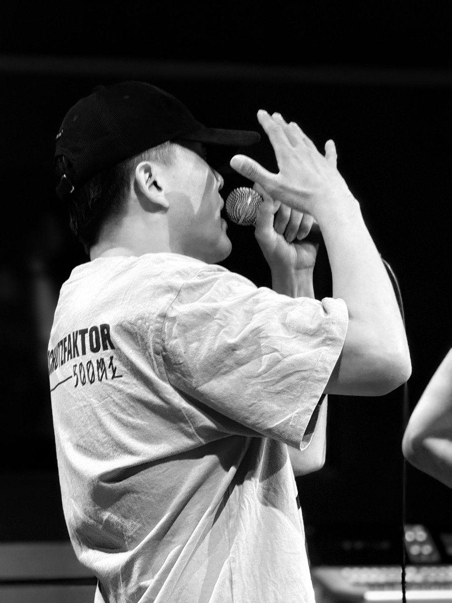 DEEPSQUAD_JP's tweet photo. 『DEEP LIVE TOUR 2026 〜Ⅲ COLORS〜』

ツアーリハ🎤

とうとう初日まで、1週間切りました❤️‍🔥

福岡の皆さん、
ご準備はいかがですか〜👂？

#DEEP https://t.co/Uaj4ittrkO