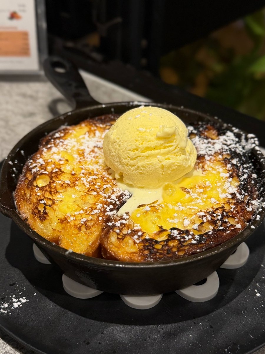 zerukero's tweet photo. huge upgrade from my oatmeal dinners lmao 😭 https://t.co/CSMpC8geW1