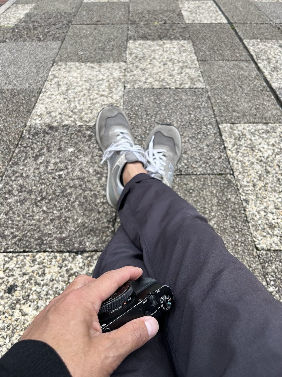 info_peress's tweet photo. 後輩に職場の写真を撮らせたり
写真をいじりアリバイ工作したりと
嘘をリアルにする姑息な不倫対象者

そこまでして不倫することなのか
と思うけど、ほんとやり方が汚い

そんなことする人の謝罪なんて
1ミリも信用できないを
証明するかのように
また不倫相手と会っていた

どうしようもないね https://t.co/nKlTK4SXux