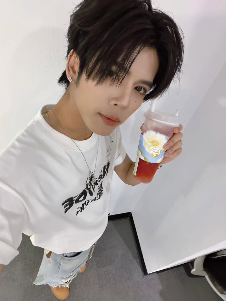 van_210737's tweet photo. พ่อค้าหล่อบอกต่อ โคตรเฮียดรณ์
แฟนสาวถูกใจสิ่งนี้🩵🐉

INFINITE JOURNEY WITH NexT1DE
#NT1_1stTHFanmeet
#DORN #NexT1DE_DORN #NexT1DE https://t.co/gF3QWdZIMR