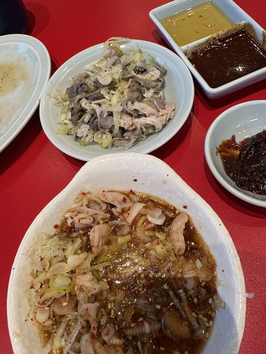 yumisuke's tweet photo. センマイ刺しとコブクロたたきとか最高すぎる https://t.co/v1VVmj25uY