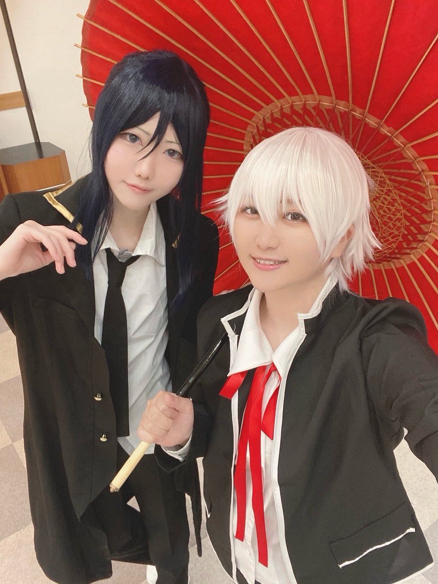 yuuna_521's tweet photo. 今日はめっちゃ久しぶりにＫのシロやって来ました🍚
あやなみさんのクロと☺️

後半はアニメ2期の衣装にも着替えた✨

ぜひ撮影も行こうね～🙌💕

 #コスレヴィ https://t.co/HSKoUMliew