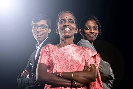 DearthOfSid's tweet photo. Vaishali winning the Candidates and Pragg winning Norway Chess within successive months is just truly incredible. 

An Indian family at the summit of world chess ✨ https://t.co/dc8mzQCkvL