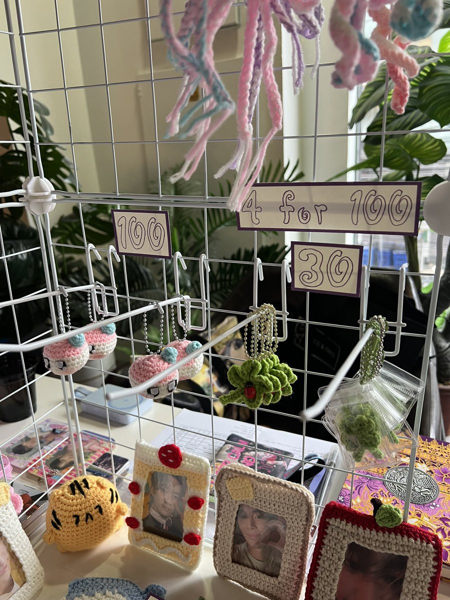 knot_jam's tweet photo. and it's a wrap! #SecretsUnderTheMoonlight 

really appreciate everyone who dropped by my booth 🤍 thank you so much also to @staycaratales for this opportunity, and ate carla @0713studio for guiding me throughout. my first tabling event was a success 🥹 https://t.co/KpQvRBpq32