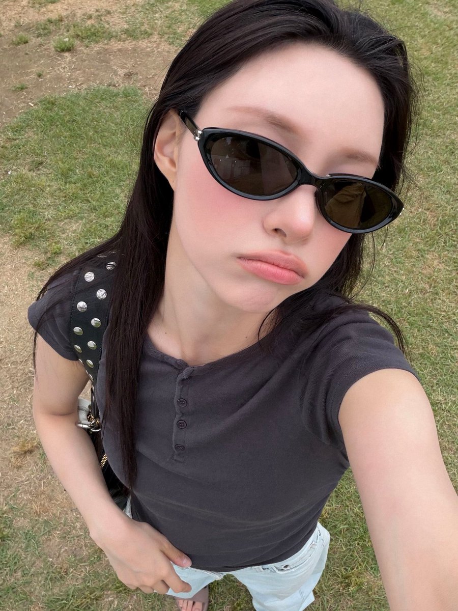 churoro202's tweet photo. 260606 #윤아 위버스 디엠💬 https://t.co/wXbHTGVZpV