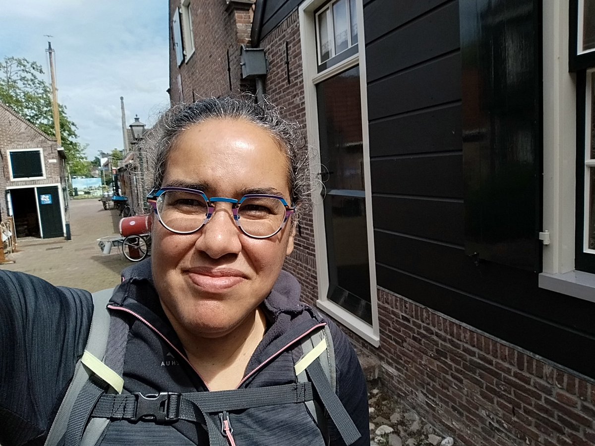 Guiselaine's tweet photo. Een bezoek aan Spakenburg! https://t.co/rYKGgzaePr