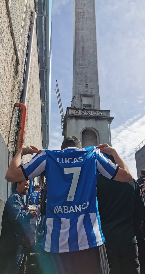 JoseBC06's tweet photo. Por cousas así hai que estar agradecido eternamente a este tío, teña as taras que teña e sendo o especial que sea. O que fixo nunca se vai olvidar. https://t.co/kR0ilqW4CB