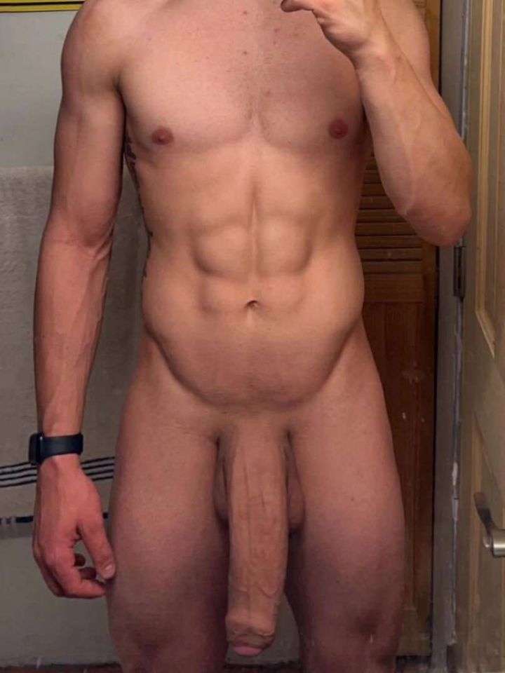 J657Joseph's tweet photo. @cucksoncdmx dm me I'll pound her fat ass https://t.co/GtL7I8bvoj