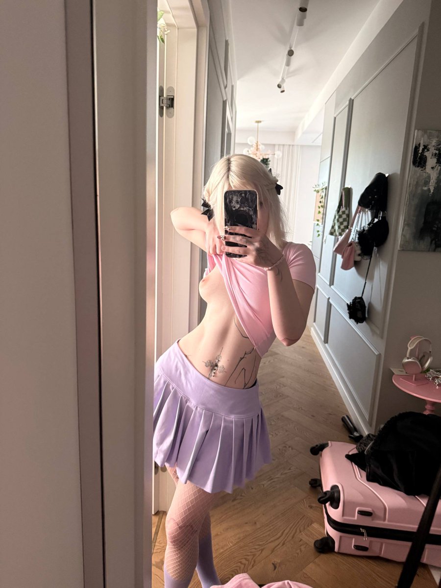 StolenMoon_Mizuki tweet media