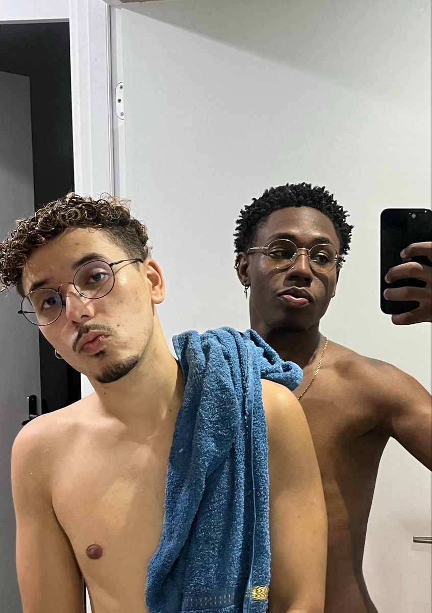 DashODS's tweet photo. Então todo casal tem essa? https://t.co/xWi1EgGLmi