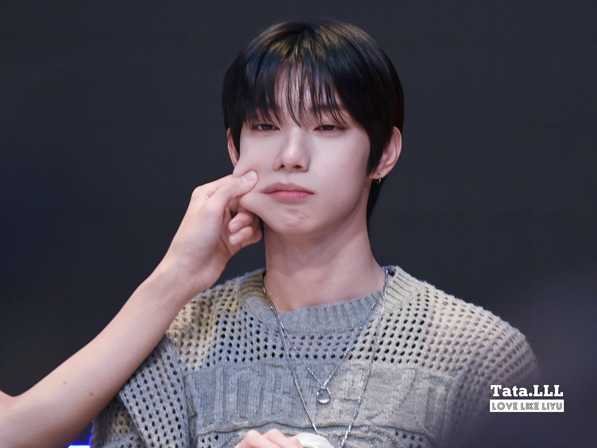 TataLLL_'s tweet photo. 260606 PC 팬싸
🫩
#최립우 #플레어유 https://t.co/xTm6hnxFFM