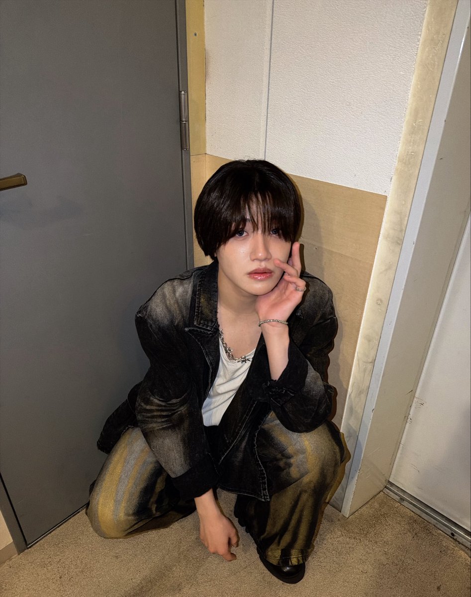 ALLIN_JUHIRO's tweet photo. 本日はYTJホールありがとうございました！！
前半からぶっ飛ばしライブみんなで
一緒に作り上げられて最高に楽しかったー！！
1日幸せだったーー！！
カラコンいつもと違います😎 https://t.co/sPCbYf90K6