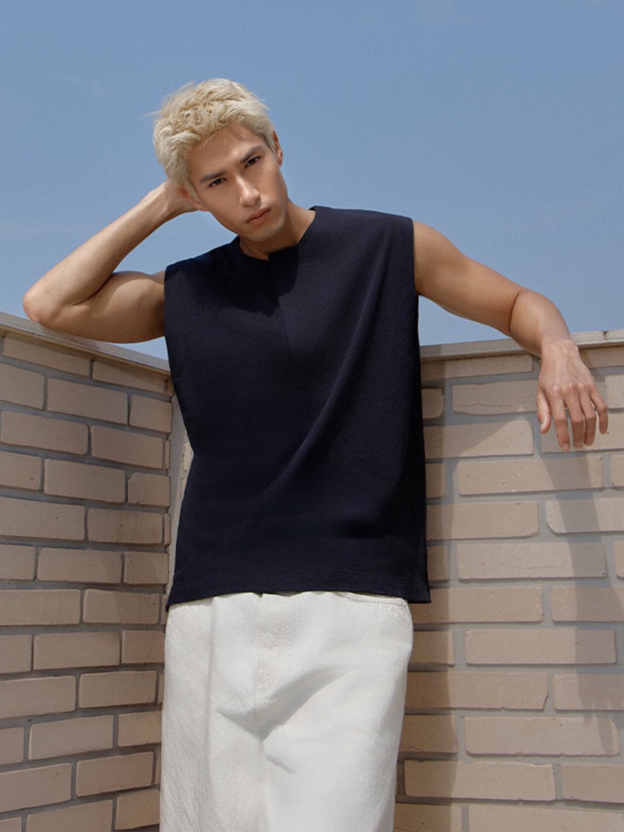 Mika_THOfficial's tweet photo. 20260606 || COS官方 Weibo Update 

#Mika สวมเสื้อกั๊กจาก COS2026 Summer Collection เรียบง่าย เน้นสัดส่วน กางเกงทรงเก๋ช่วยให้ดูสูงเพรียว โดยรวมดูมีสไตล์อย่างเป็นธรรมชาติ

🔗 https://t.co/cRofbjRhUQ

#มิกะ #米卡 #MikaHashizume #橋爪ミカ  #Mikah https://t.co/bV2Otq3BOK