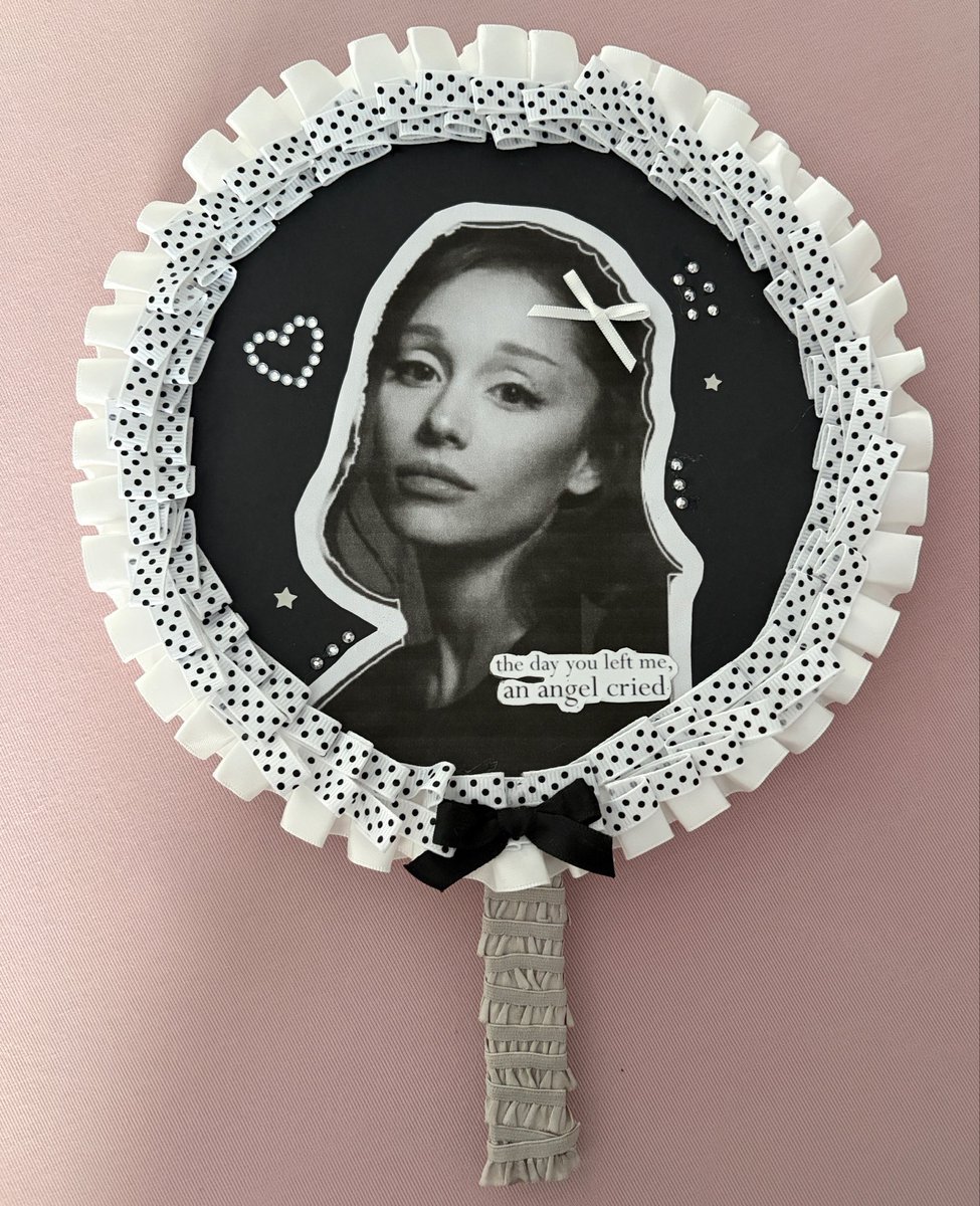 Moontumblr2's tweet photo. ari picket made by me ˚୨୧⋆｡˚ ⋆ https://t.co/ZhanT2isZF