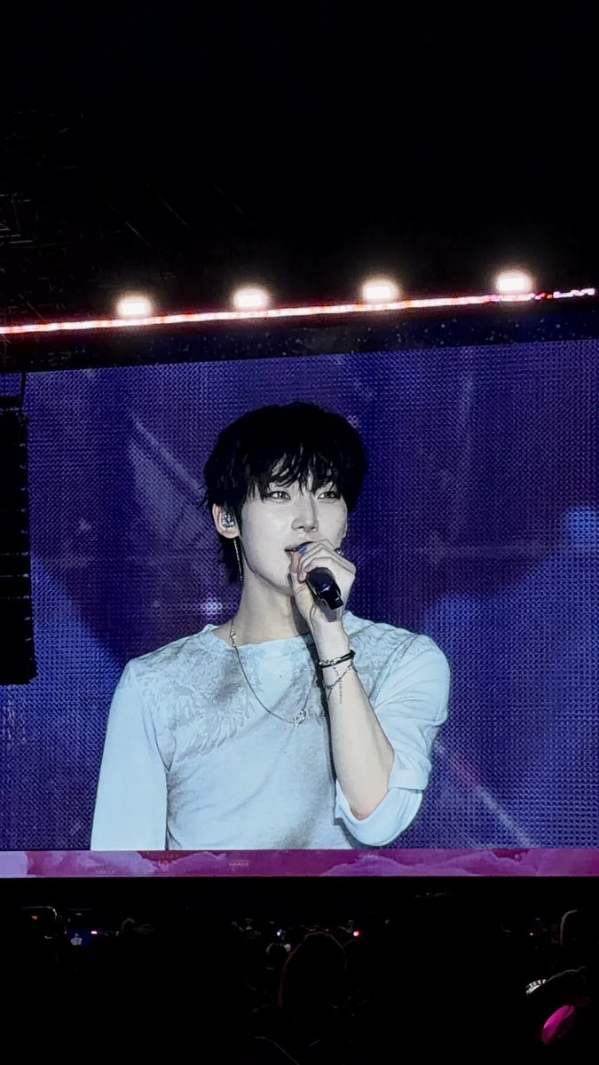 xxusunoo's tweet photo. 선우가 올공 얼굴로 찢음… https://t.co/DLASrUKnvv