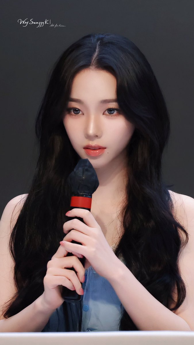WxySwaggyK's tweet photo. 260606 EL
#aespa #에스파 
#Karina #카리나 #劉知珉 #カリナ #柳智敏 https://t.co/2xTZ6asJ5Q