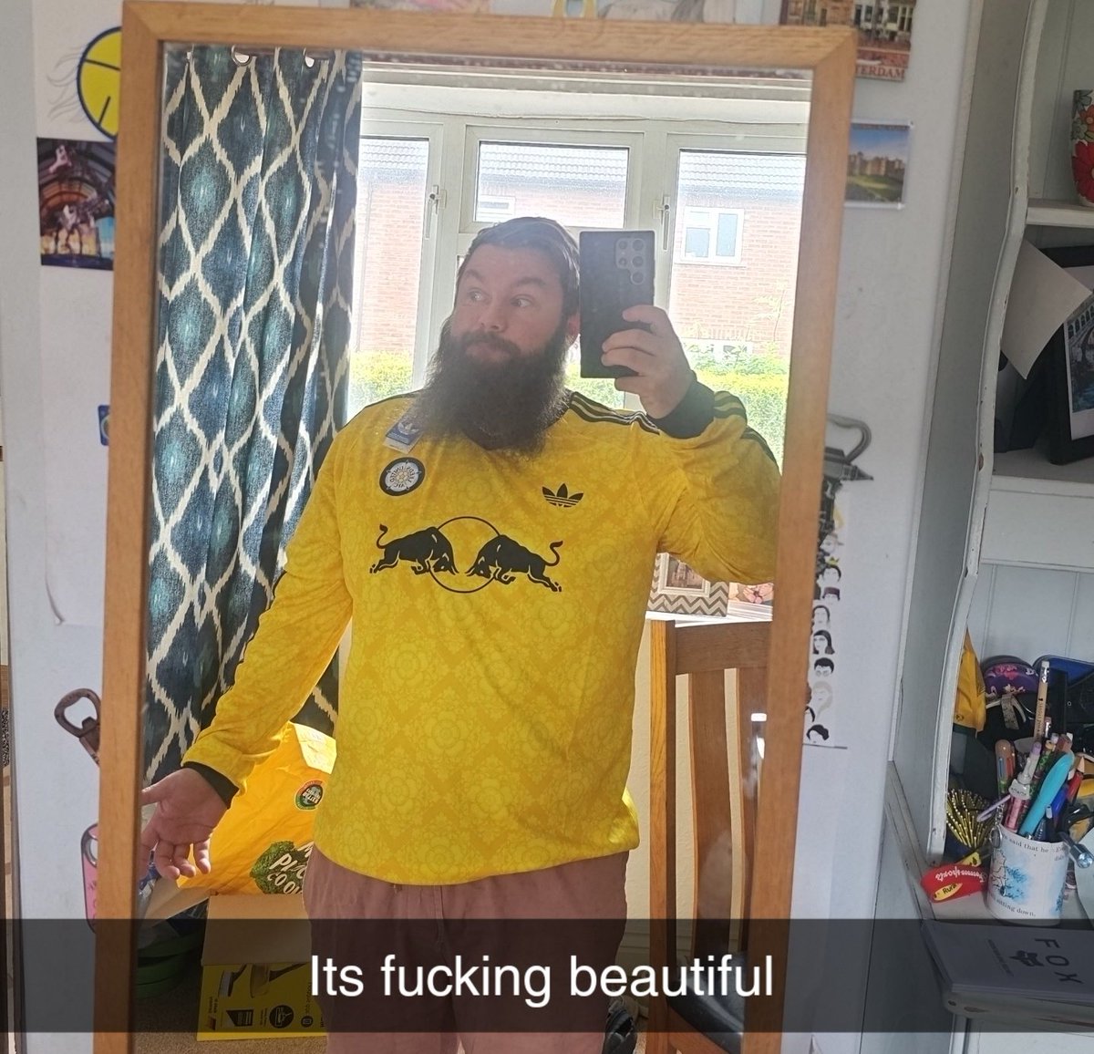 themole1987's tweet photo. God damn this kit is gorgeous! Issue here is im gonna have to get the short sleeve an all! https://t.co/ifSJojyYhn