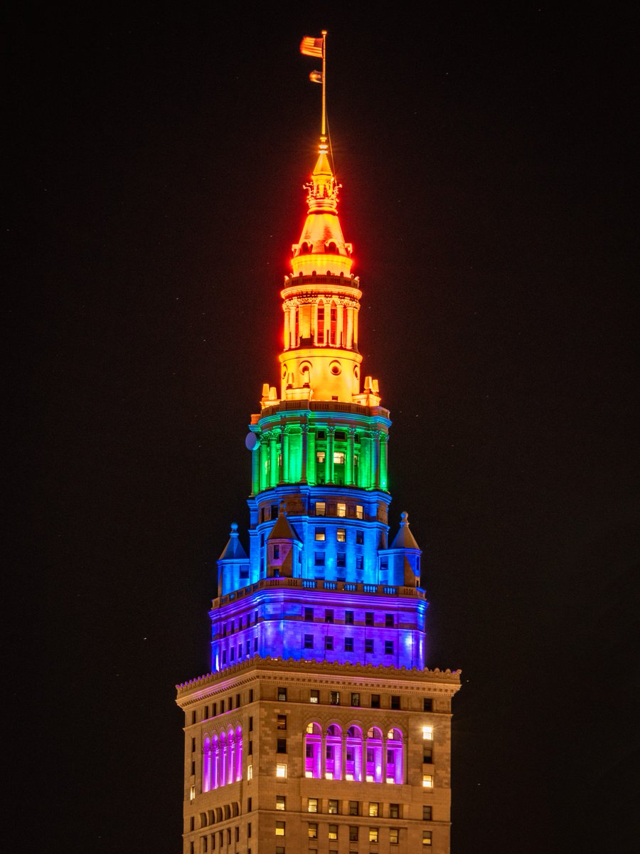 TheCLE's tweet photo. Today's the day. Pride in the CLE is happening Downtown from 11 AM–6 PM.

Don't miss Northeast Ohio's largest LGBTQ+ Pride celebration. The march steps off from Public Square at 11 AM.

Want more ways to celebrate Pride? Check out our new LGBTQ Guide: https://t.co/RhRmRwrYv1 https://t.co/uo2yrNvbTP