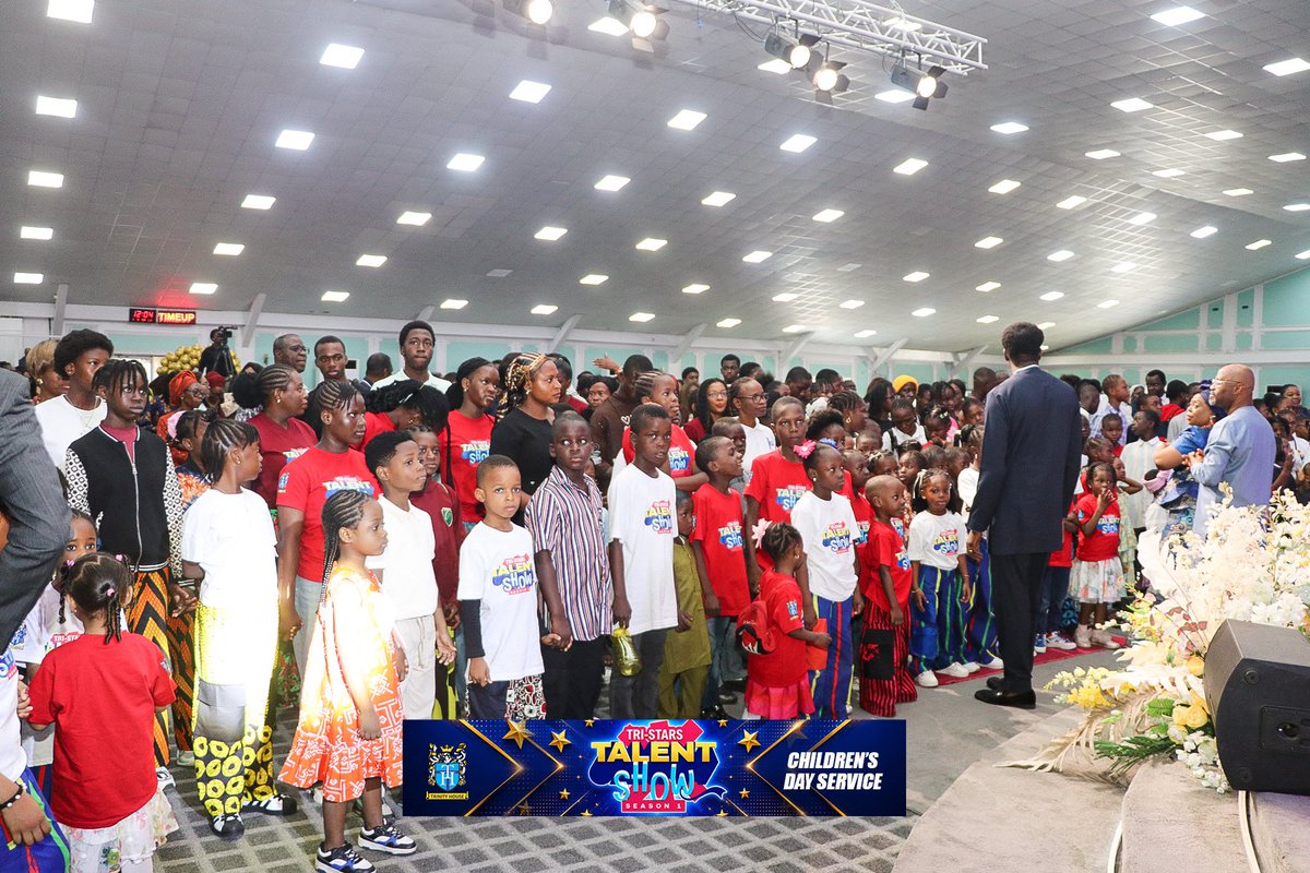 trinityhouseng's tweet photo. A precious moment from last Sunday’s Children’s Day service as our Pastor pronounced blessings and prayers over the children. May they grow in wisdom, favor, and the knowledge of God, fulfilling His purpose for their lives. 🙏

#trinityhouse 
#zioncentre 
#believe 
#tristars https://t.co/BCWyZXlYgl