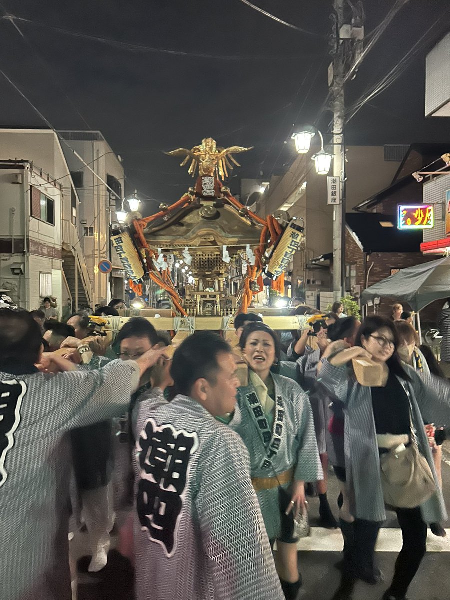 mjhide's tweet photo. 夜御輿渡御で一日目終了！
明日まで喉が頑張れるかなぁ？ https://t.co/BDiv91r510