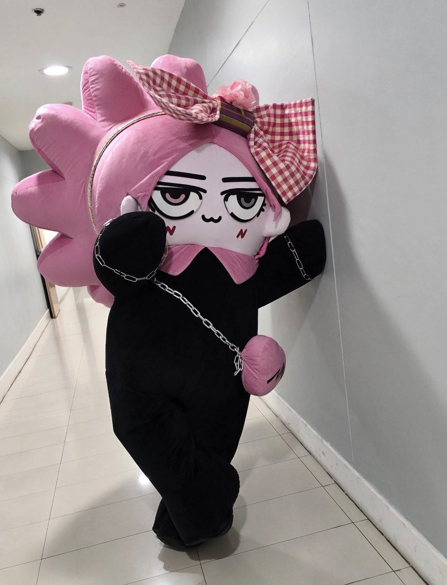 pikapan's tweet photo. เห็นลูกเค้า https://t.co/0mi0GTifEC