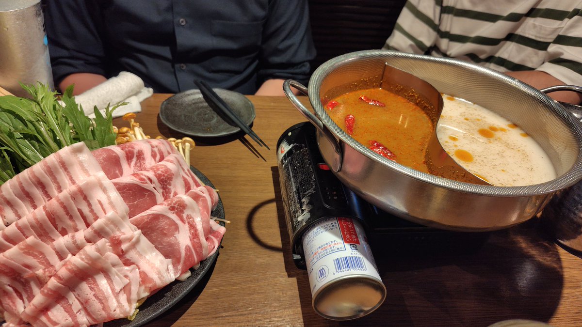 think1979's tweet photo. 天会の打ち上げ！
（マジック、てんていさんのリミテッド会に参加してました） https://t.co/IpyE0GhzWY