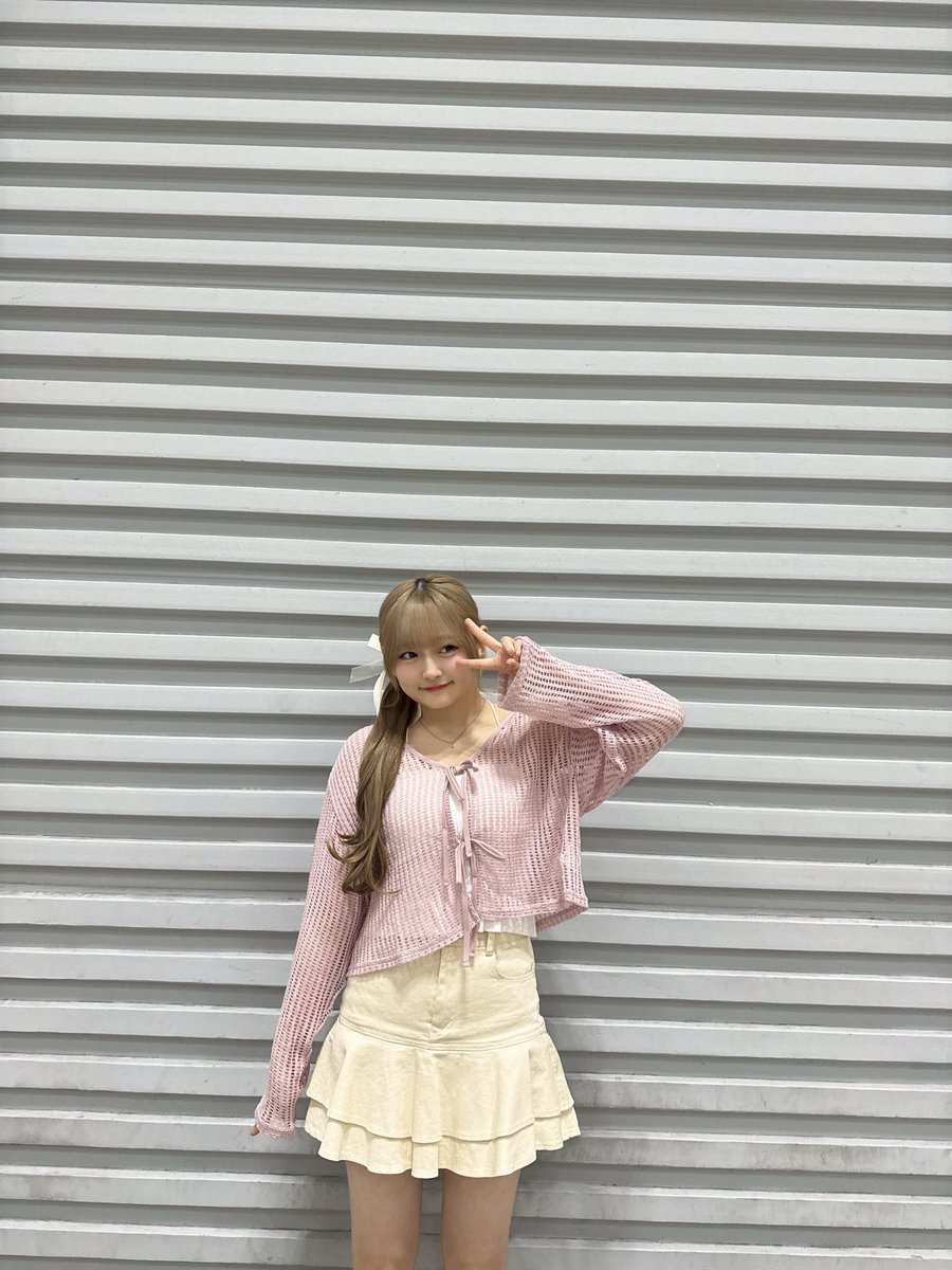 ibuki1484_hkt's tweet photo. HKT48 19thシングル『半袖天使』
劇場盤発売記念「個別ハイタッチ会」
1日目ありがとうございました🪽🤍 https://t.co/yBSuW3PEad
